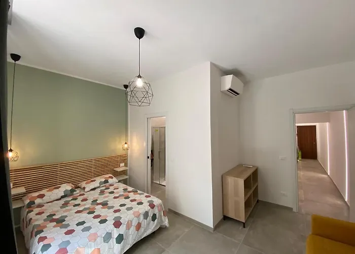Laura Apartment